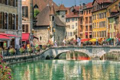 La ville d'Annecy. (© RolfSt)