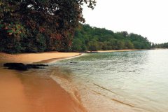 Plage à Bom Bom.