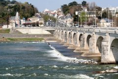 Pont Wilson - Tours (© JEANPHILIPPE DELISLE - FOTOLIA)