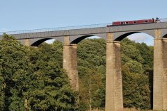 Pont traversant l'aqueduc de Pontcysyllte