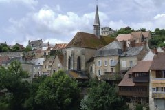 Les rives de la Creuse à Argenton. (© Laëtitia STEIMETZ)