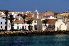 Les petites maisons blanches de pêcheurs de Fornells. (© Author's Image)