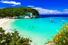 Les eaux turquoises d'Antipaxos.