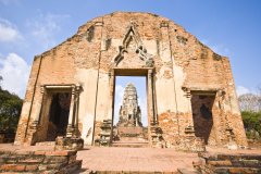 PHRA RATCHAWANG BORAN (WANG LUANG)