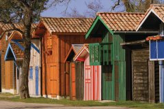 Cabanes du port de Biganos (© Papinou - Fotolia)