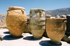 Amphores du site minoen de Cnossos.