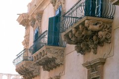 Balcons du palais Nicolaci di Villadorata.
