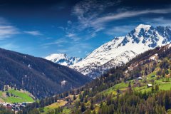 Vue sur la station de ski de Vars. (© Andrew_Mayovskyy  - iStockphoto)