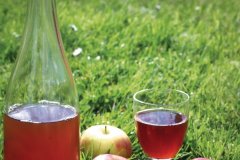 Cidre fermier. (© Ingrid - Fotolia)