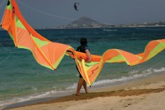 Kite boarding sur la plage de Naxos.
