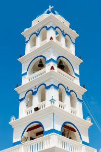 <p>La tour de l'église Timiou Stavro, Perissa.</p>