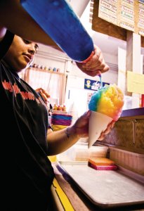 <p>Fabrication de shave ice.</p>