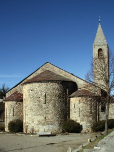 Église Sainte-Croix dans le village de Saint-Dalmas.
