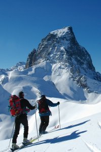 Skieurs en vallée d'Ossau