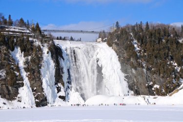 Chute Montmorency en hiver. Richard Cavalleri-shutterstock.com