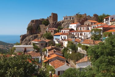 Le village de Choras, sur l'île de Samothrace. - PanosKarapanagiotis - iStockphoto