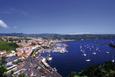 Vue de Faial. - Associação de Turismo dos Açores