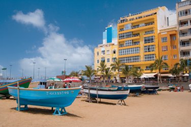 Playa de las Canteras. - Author's Image