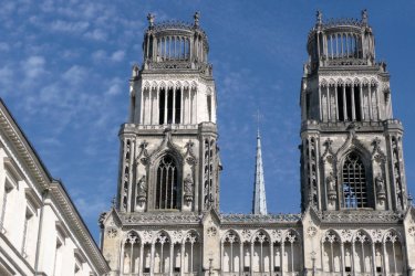 La cathédrale Sainte-Croix d'Orléans GERARD DUSSOUBS - FOTOLIA