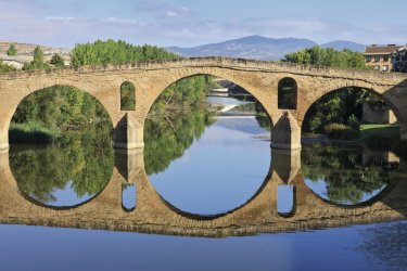 Pont roman de Puente la Reina. - Fulcanelli - Fotolia