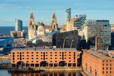 Vue d'ensemble sur les monuments les plus représentatifs de Liverpool. - Chris Hepburn - iStockphoto