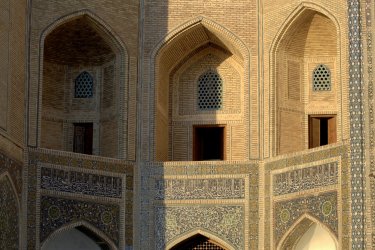 Madrasa Mir-i-Arab. - Jeff Jones - Iconotec