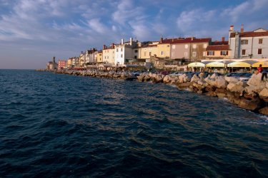 Vue générale depuis la jetée. Stéphan SZEREMETA