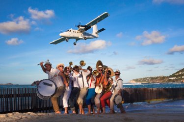 Le Bitin Brass Band donne le sourire à tout Saint-Barth - Julie Berlizon