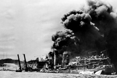 Attaque de la base navale de Pear Harbor le 7 décembre 1941. DREverett Historical - Shutterstock.com
