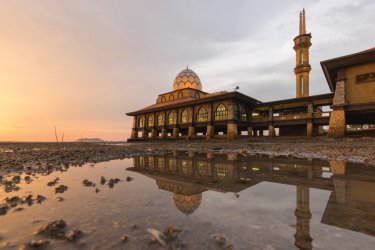 Masjid Al-Hussein, Kuala Perlis. - ANUJAK