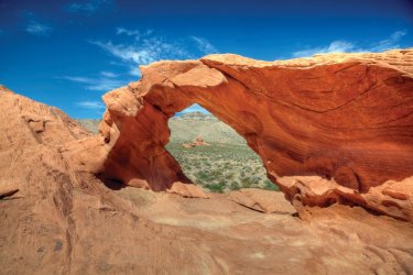 Arch, Valley of Fire State Park. - TexPhoto - iStockphoto