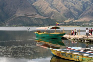 Embarcadère sur le lac de Yaguarcocha. - Stéphan SZEREMETA