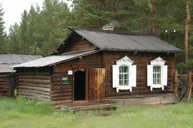 Musée ethnographique, maison en bois typique de Sibérie - Stéphan SZEREMETA