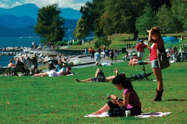 Détente dans le parc Stanley. - DMD_big_al - iStockphoto