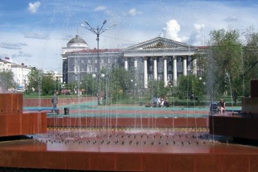La place Lénine et ses fontaines - Stéphan SZEREMETA
