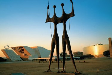 Praça dos Três Poderes. - EMBRATUR / Christian Knepper