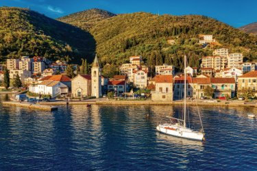 Donja Lastva- bouches de kotor. - Mihael Djuricic