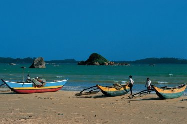 Barques de pêche - Hugo Canabi - Iconotec