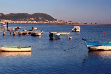 Panorama de la pointe de Gibraltar. - Swilmor - iStockphoto