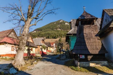 Village traditionnel de Vlkolinec. - oscity