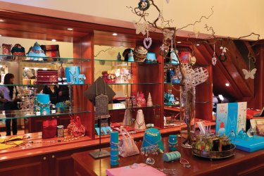 Boutique Ysatis. Philippe GUERSAN - Author's Image