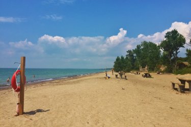 Plage sur les rive du lac Érié au parc national de la Pointe-Pelée. - Valérie FORTIER