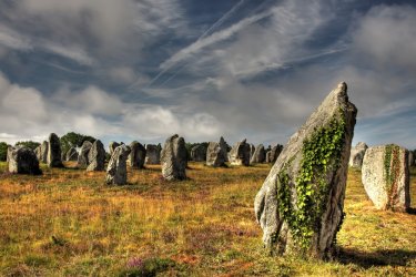 Ensemble mégalithique de Carnac. diegomori80 - Shutterstock.com