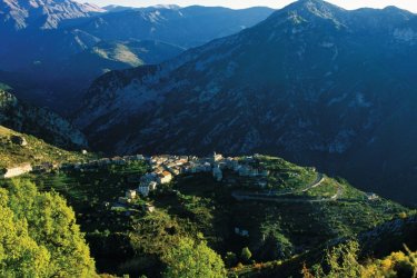 Le village d'Utelle. - J-C.&D.Pratt/Photononstop