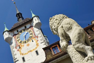 Horloge du clocher de Baden. - ChristianWilkinson - iStockphoto.com