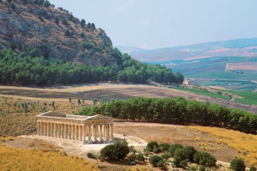 Temple dans la zone archéologique de Segeste. - Author's Image