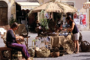 Marché de la Piazza Campo dei Fiori. - Author's Image