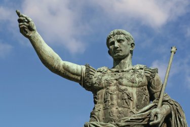 Empereur Auguste. ROMAOSLO - iStockphoto.com