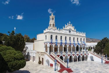 Cathédrale Panaghia Evangelistria, Tinos. - NMaverick - iStockphoto