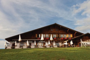 Hôtel près de Gstaad - Stockwerk - iStockphoto